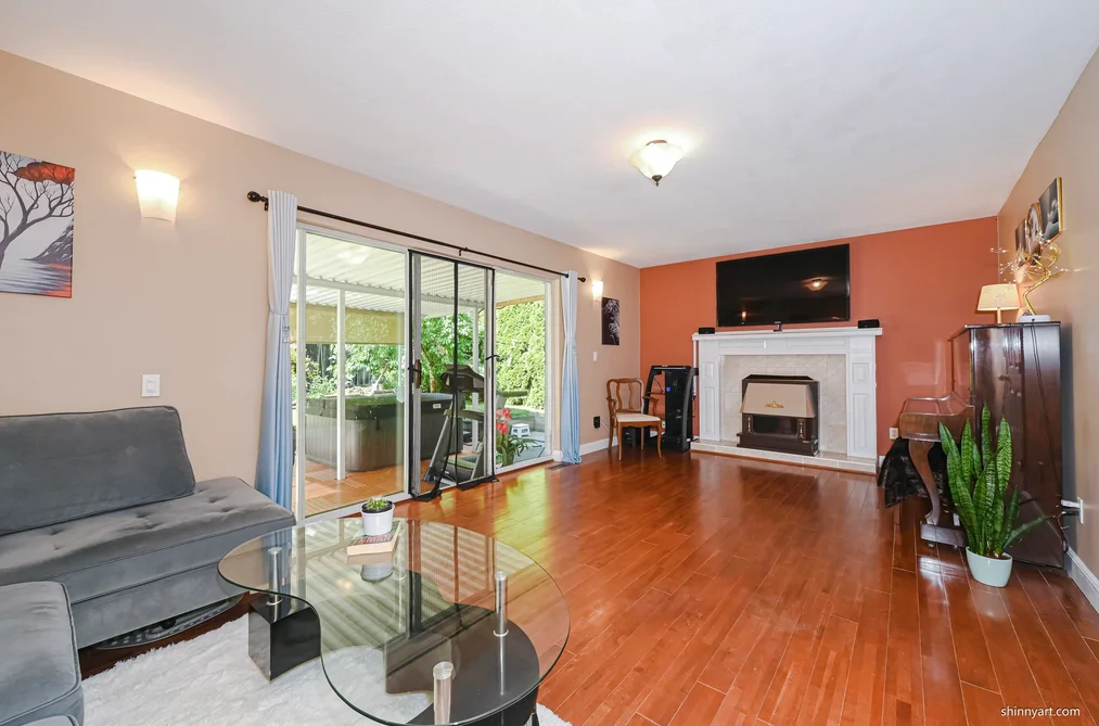 14961 86A AVENUE, Surrey, BC — Residential for Sale — Photo 12 of 28