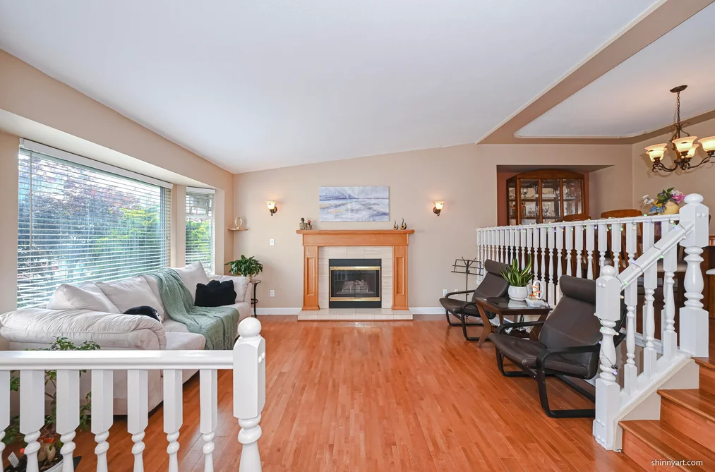 14961 86A AVENUE, Surrey, BC — Residential for Sale — Photo 9 of 28