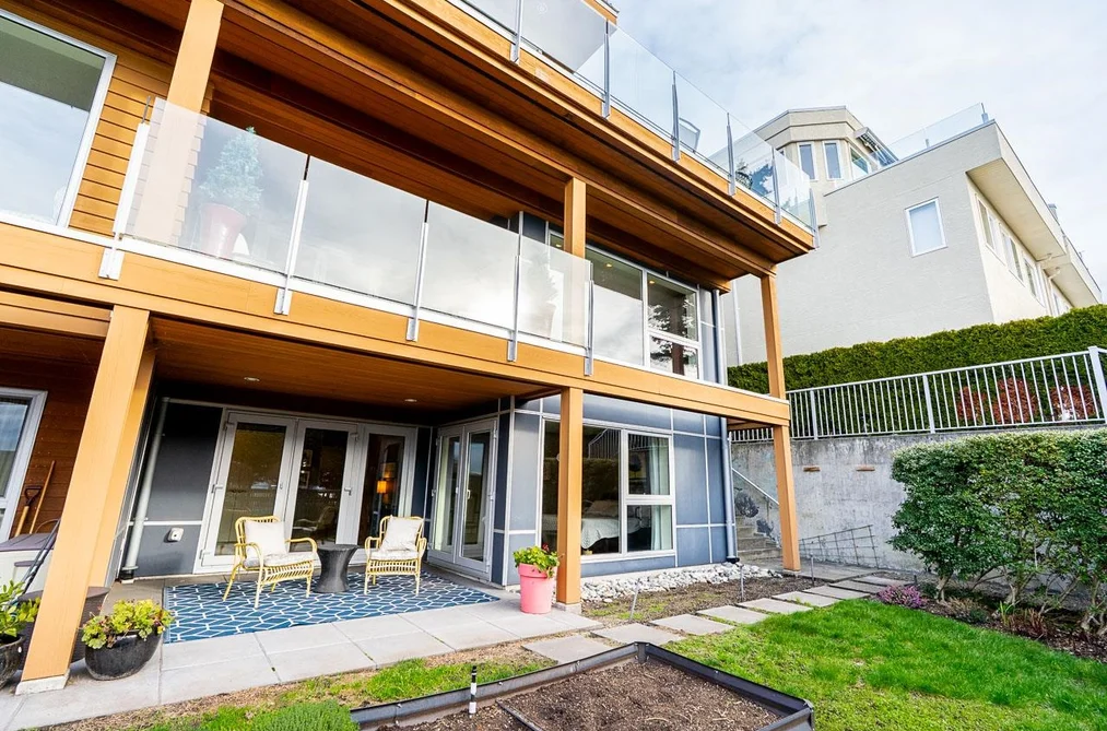 14976 BEACHVIEW AVENUE, White Rock BC V4B 1P1, White Rock BC — Residential for Sale - Photo 2