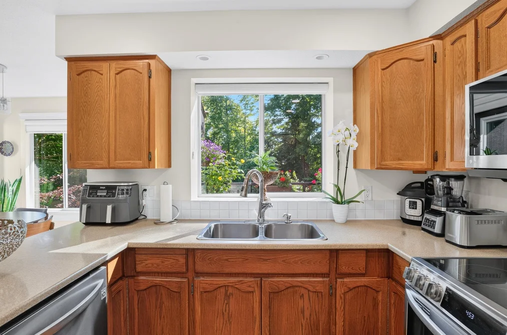 1498 LANSDOWNE DRIVE, Coquitlam, BC — Residential for Sale — Photo 13 of 40