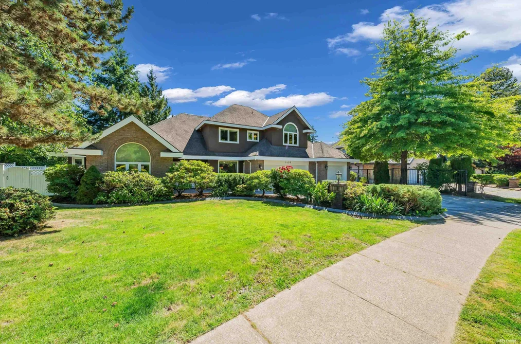1499 JOHNSON STREET, Coquitlam BC V3E 2T1, Coquitlam BC — Residential for Sale — Photo 3 of 40