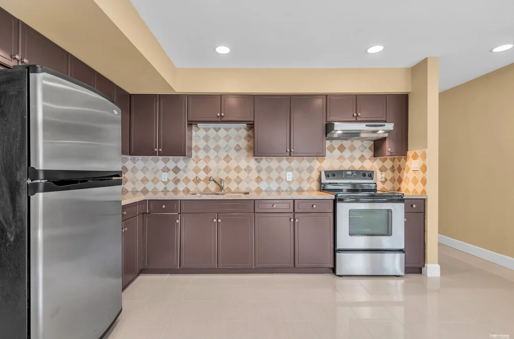 1499 JOHNSON STREET, Coquitlam BC V3E 2T1, Coquitlam BC — Residential for Sale — Photo 35 of 40
