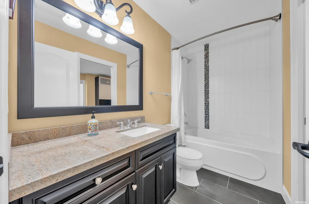 1499 JOHNSON STREET, Coquitlam BC V3E 2T1, Coquitlam BC — Residential for Sale — Photo 36 of 40