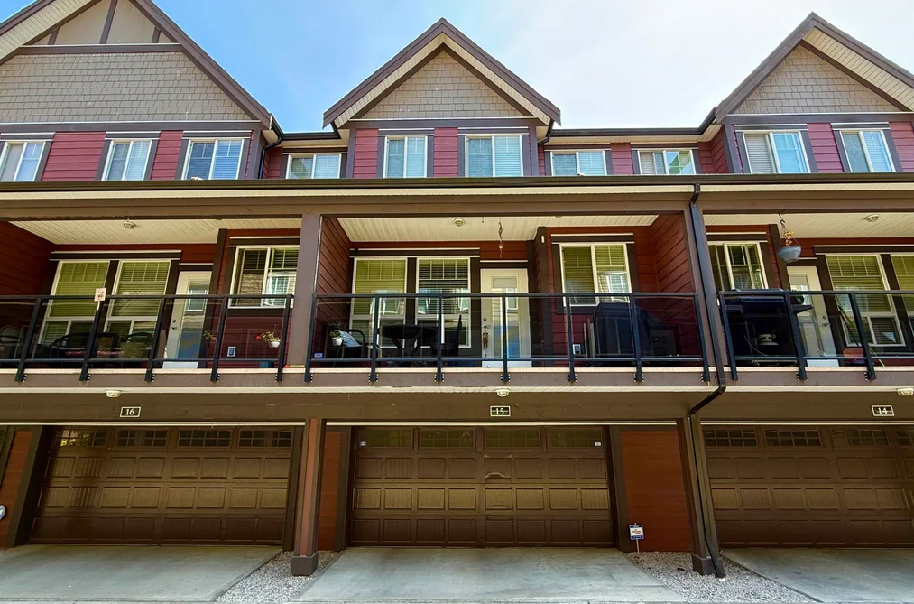 Townhouse for sale at 15 14877 60 Avenue Surrey British Columbia - MLS: R3081361