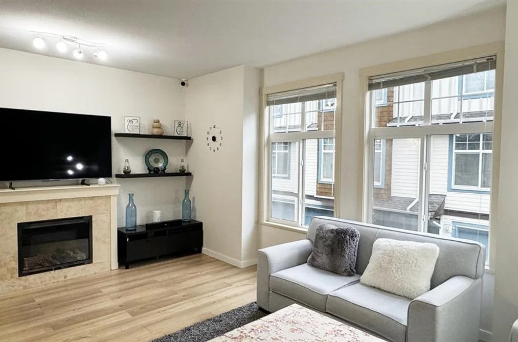 15 16588 FRASER HIGHWAY, Surrey BC V4N 0G5, Surrey BC — Residential for Sale - Photo 4