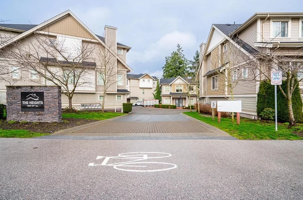 Townhouse for sale at 15 19097 64 Avenue Surrey British Columbia - MLS: R3099631