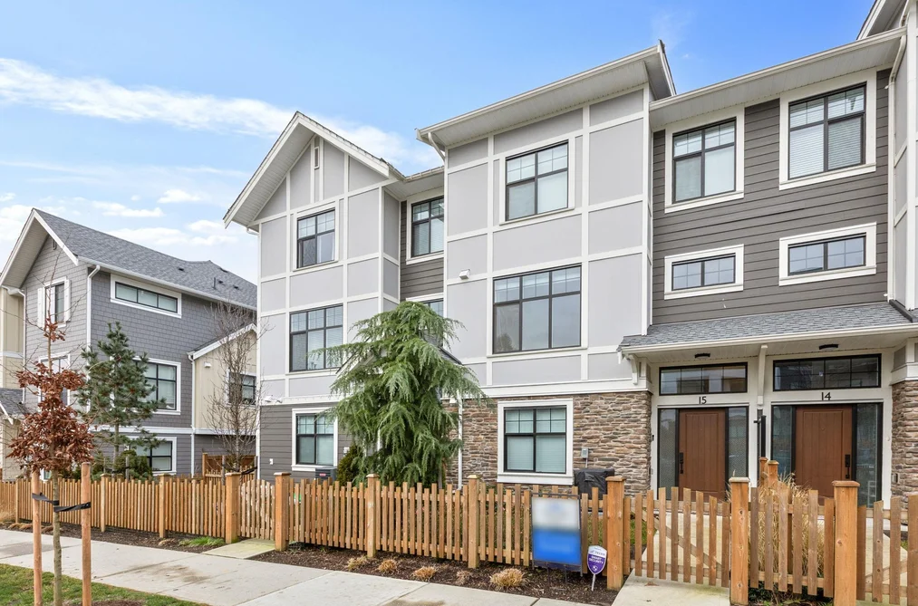 15 20327 72B AVENUE, Langley BC V2Y 4J6, Langley BC — Residential for Sale - Photo 2