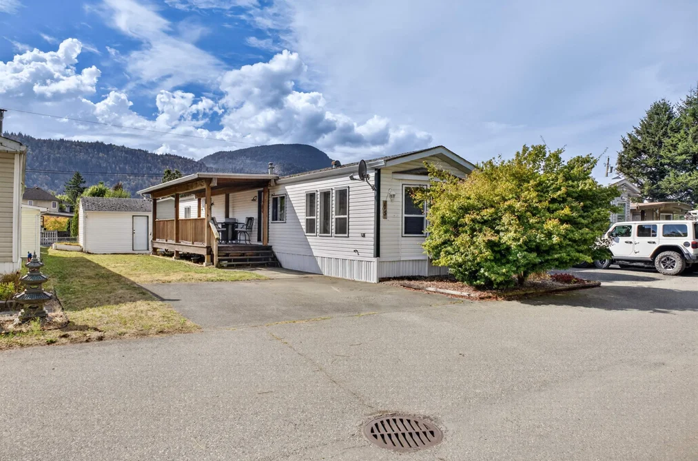 Manufactured Home for sale at 15 44565 Monte Vista Drive Chilliwack British Columbia - MLS: R3166027