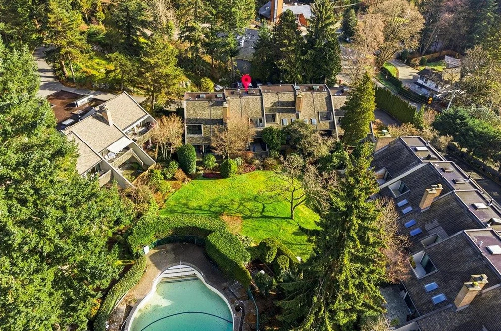 Townhouse for sale at 15 4957 Marine Drive West Vancouver British Columbia - MLS: R3105687