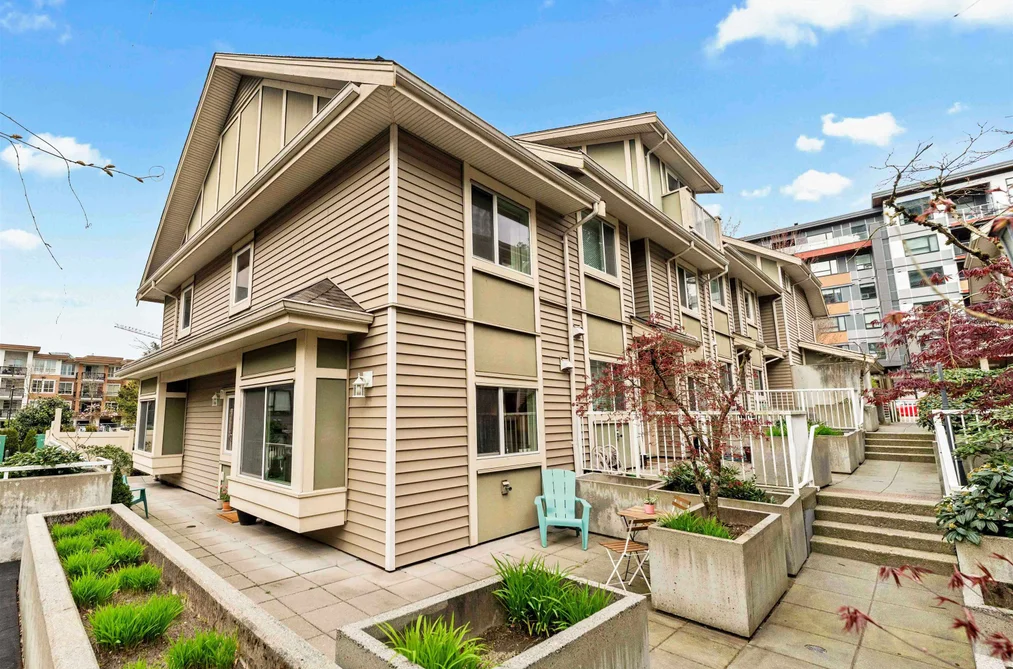 Townhouse for sale at 15 621 Langside Avenue Coquitlam British Columbia - MLS: R3112497