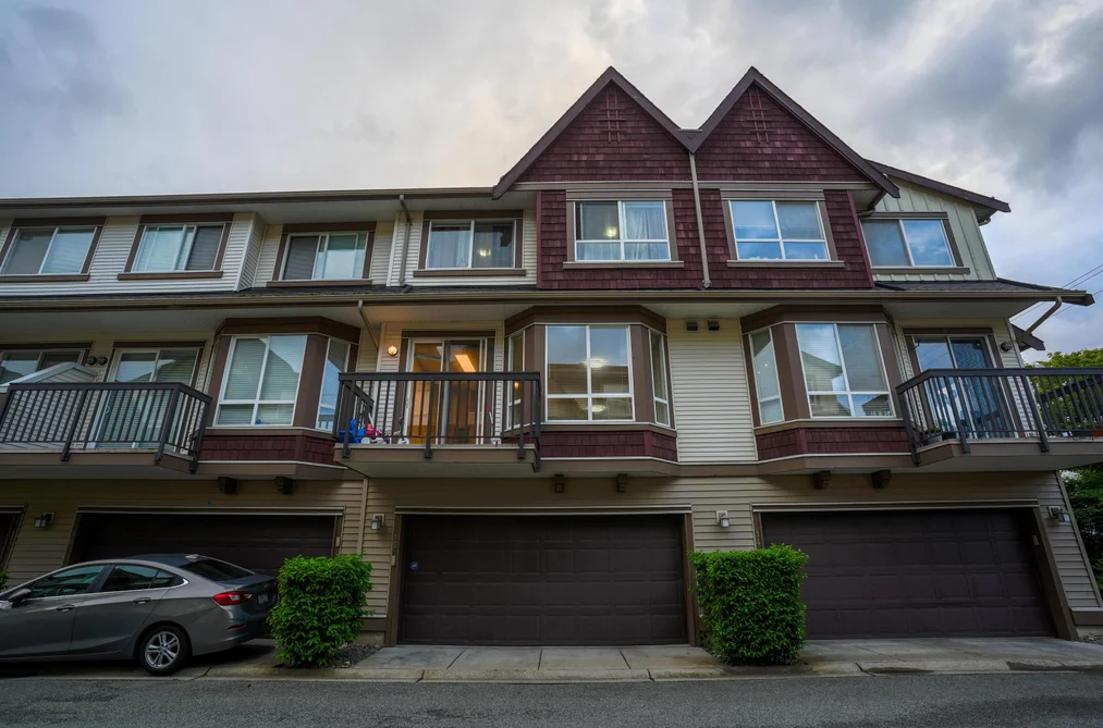 15 7155 189 STREET, Surrey BC V4N 5S8, Surrey BC — Residential for Sale - Photo 2