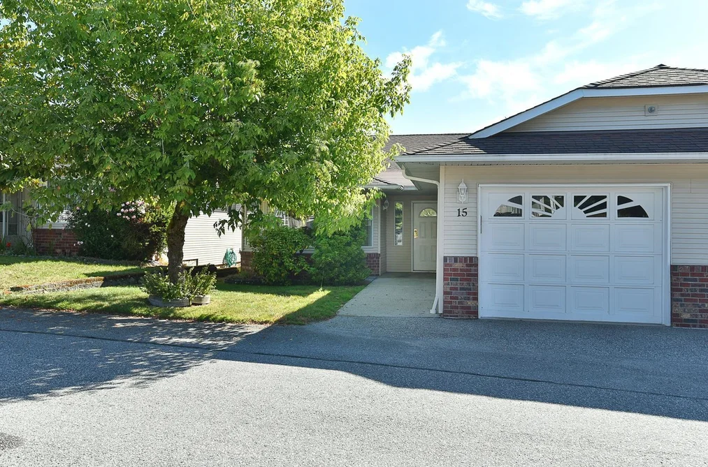 Townhouse for sale at 15 820 Kiwanis Way Gibsons British Columbia - MLS: R3158383