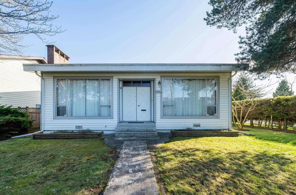 House for sale at 15004 96 Avenue Surrey British Columbia - MLS: R3070313