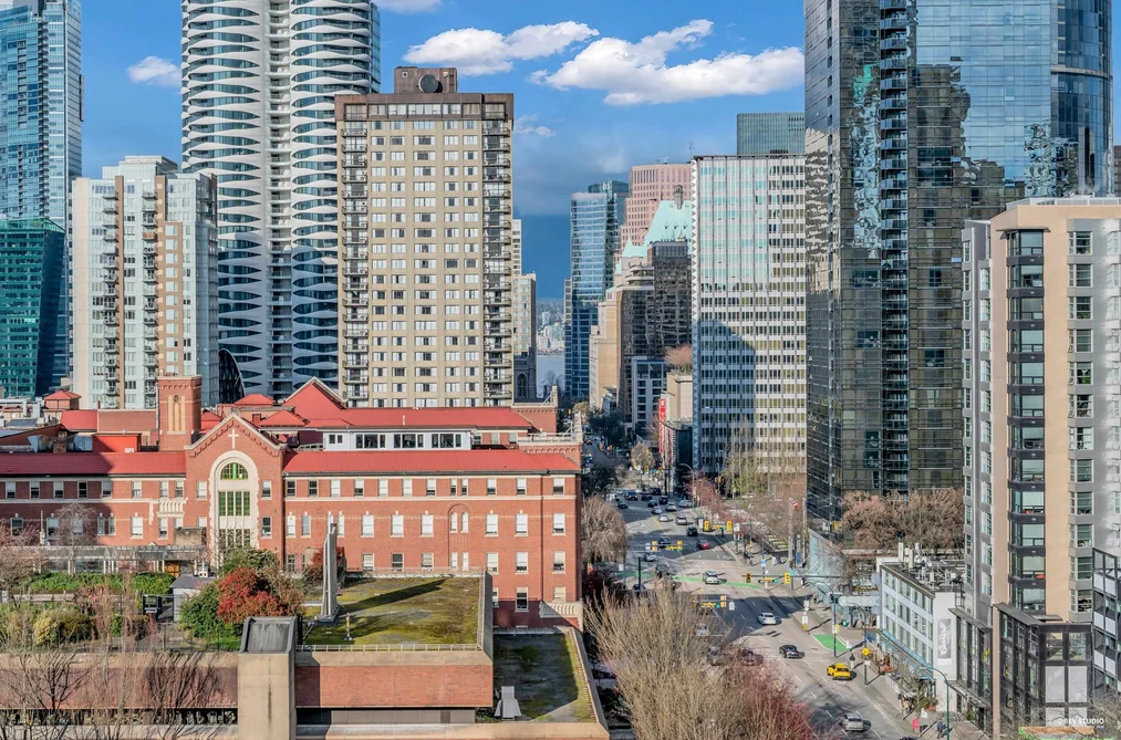 1501 1003 BURNABY STREET, Vancouver BC V6E 4R7, Vancouver BC — Residential for Sale - Photo 2