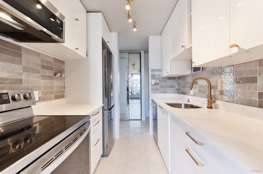 1501 1725 PENDRELL STREET, Vancouver BC V6G 2X7, Vancouver BC — Residential for Sale - Photo 2
