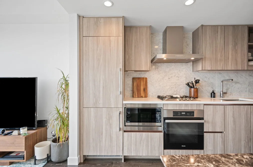 1501 1768 COOK STREET, Vancouver BC V5Y 0N3, Vancouver BC — Residential for Sale - Photo 2