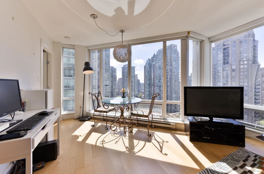 Condo for sale at 1501 565 Smithe Street Vancouver British Columbia - MLS: R3152936