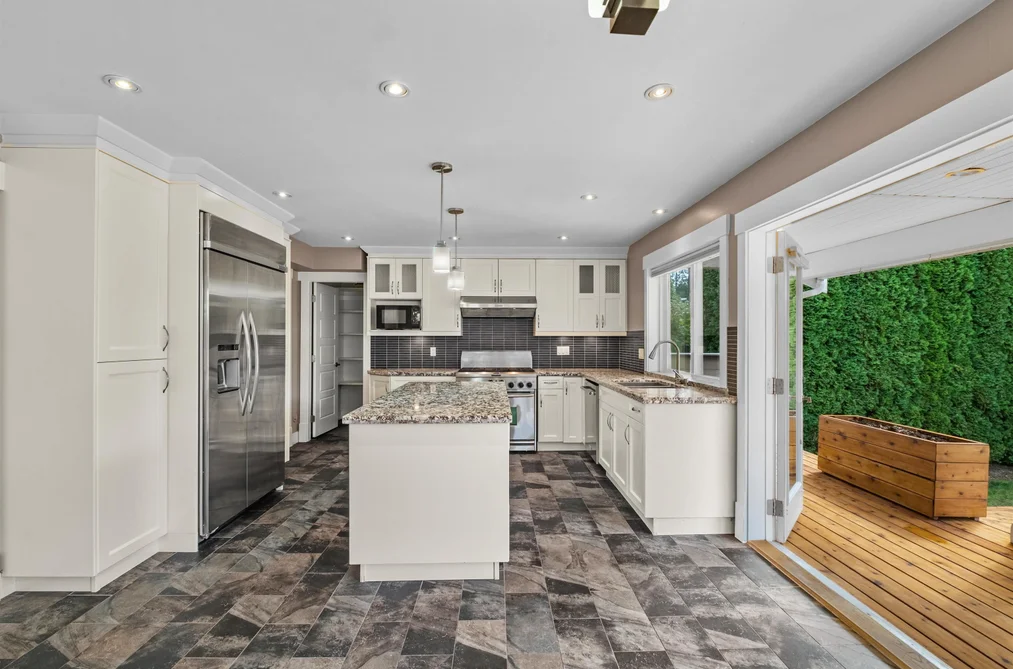1501 Frederick Road, North Vancouver, BC - MLS: R3176232 - Photo 7 1501 Frederick Road, North Vancouver, BC - MLS: R3176232 - Photo 7