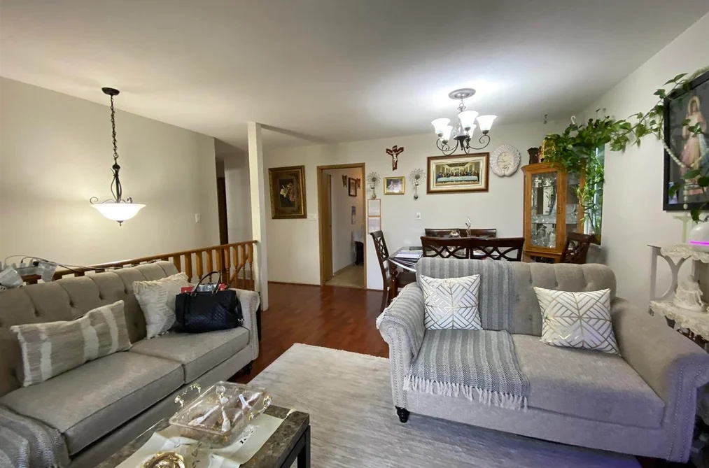 House for sale at 15024 96 Avenue Surrey British Columbia - MLS: R3087872