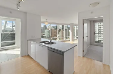 111 W Georgia St Unit 1503, Vancouver, BC - MLS: R3156330