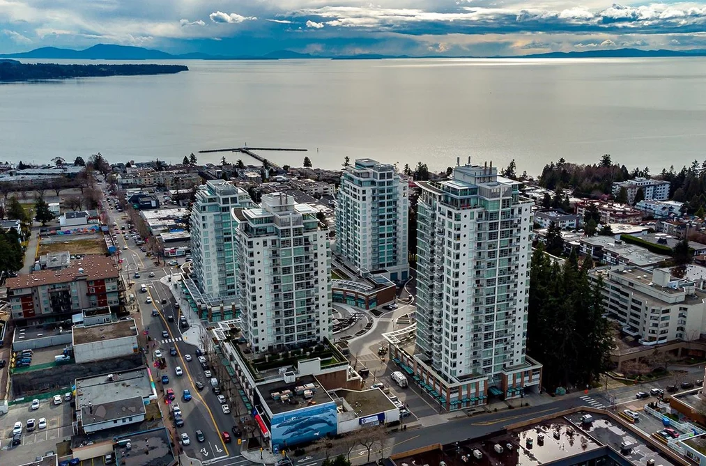 Condo for sale at 1503 15165 Thrift Avenue White Rock British Columbia - MLS: R3106199