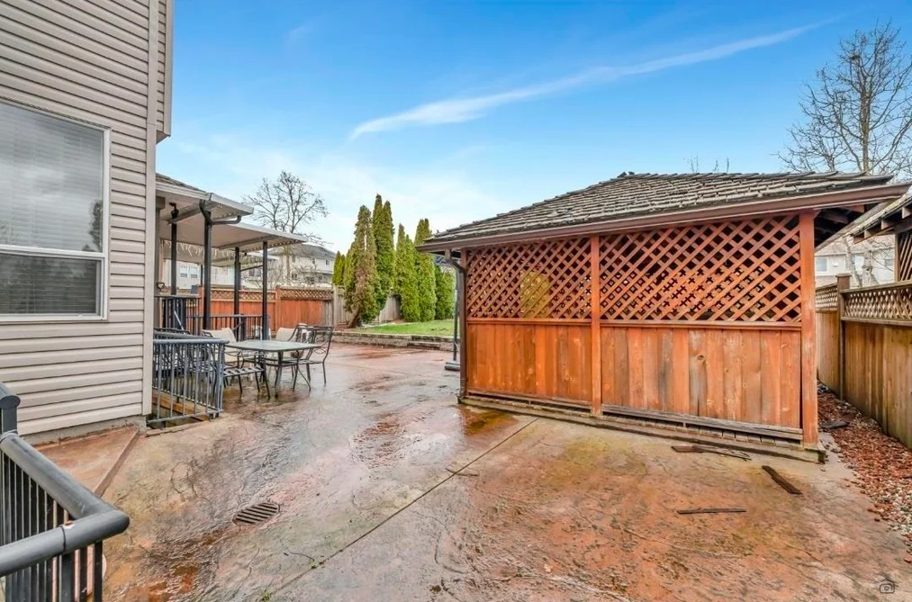 15039 69 AVENUE, Surrey BC V3S 0X1, Surrey BC — Residential for Sale — Photo 2 of 6