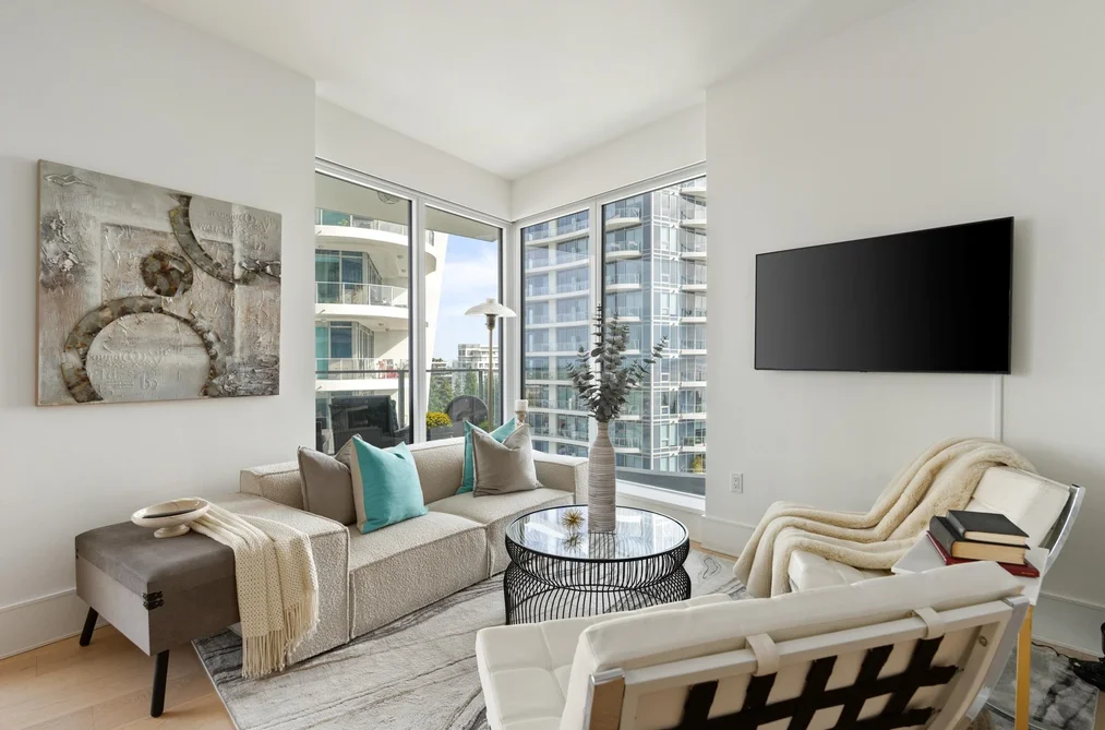 1504 - 1500 Martin Street, White Rock, BC - MLS: R3160887 - Photo 2