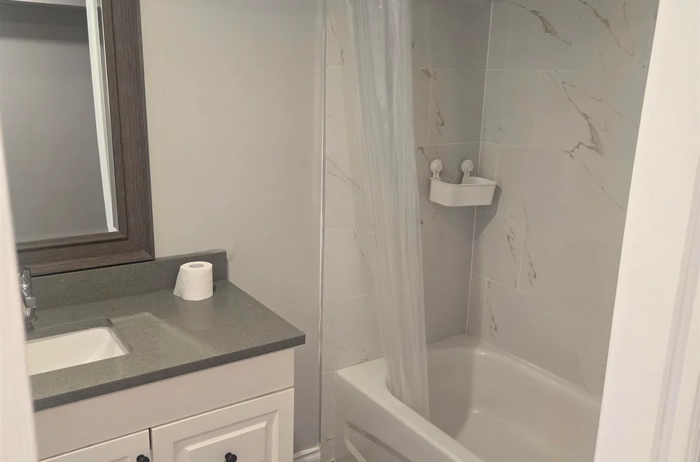 15041 PEACOCK PLACE, Surrey BC V3R 4W5, Surrey BC — Residential for Sale — Photo 5 of 10