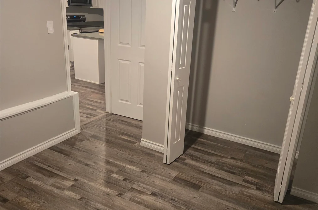 15041 PEACOCK PLACE, Surrey BC V3R 4W5, Surrey BC — Residential for Sale — Photo 6 of 10