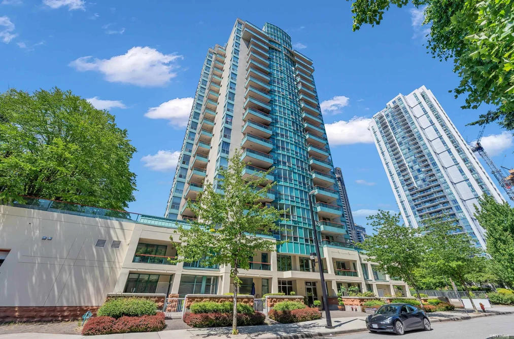 Condo for sale at 1505 1148 Heffley Crescent Coquitlam British Columbia - MLS: R3127522
