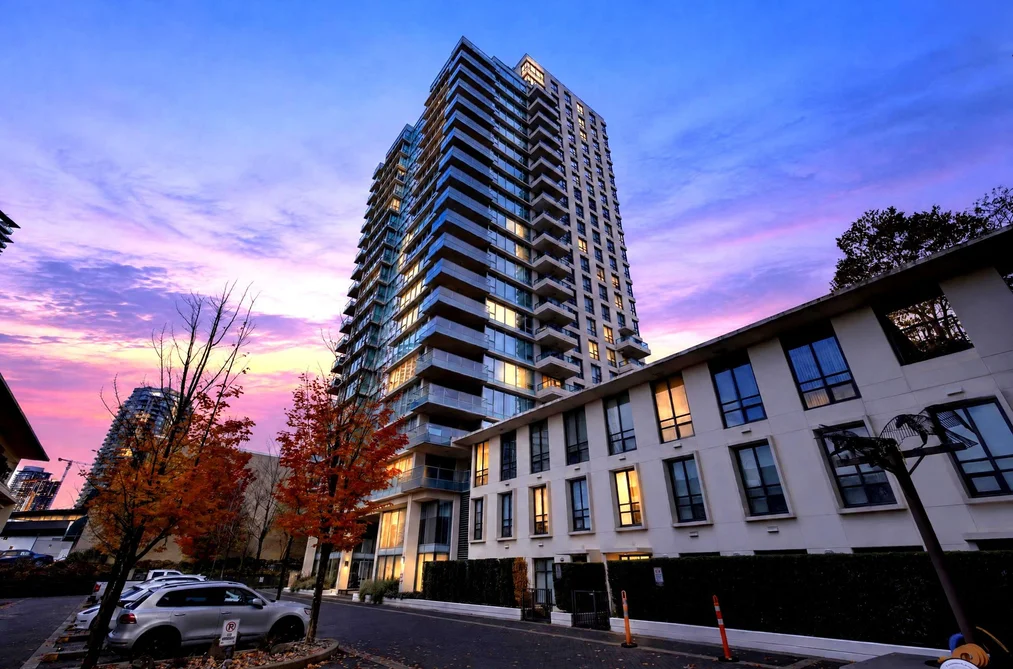 1505-2200 Douglas Road, Burnaby, BC - Condo for Sale - Photo 2 of 38 1505-2200 Douglas Road, Burnaby, BC - Condo for Sale - Photo 2 of 38