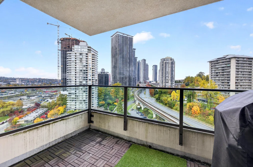 1505-2200 Douglas Road, Burnaby, BC - Condo for Sale - Photo 30 of 38 1505-2200 Douglas Road, Burnaby, BC - Condo for Sale - Photo 30 of 38