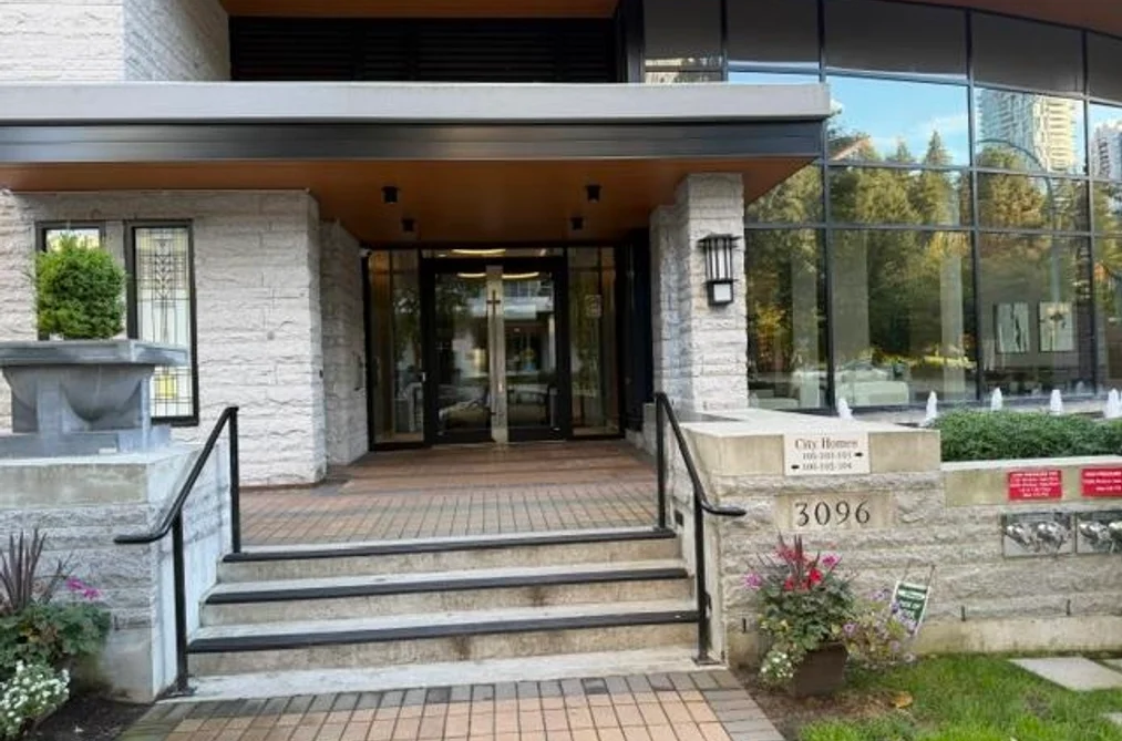 3096 Windsor Gate Unit 1505, Coquitlam, BC - MLS: R3174246