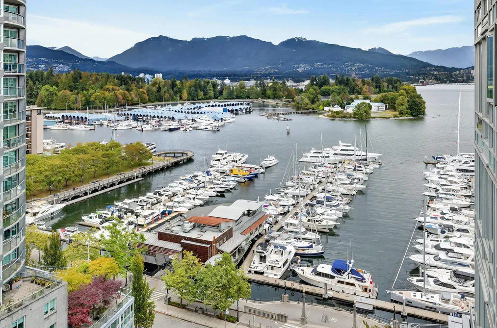 Condo for sale at 1505 590 Nicola Street Vancouver British Columbia - MLS: R3162315