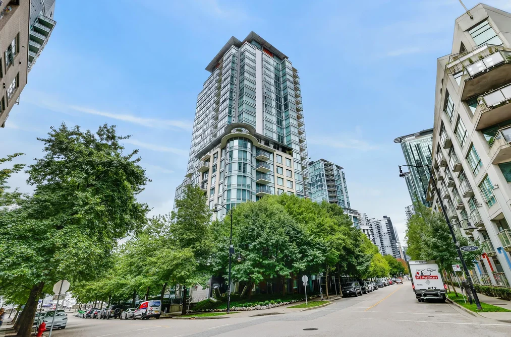 Condo for sale at 1505 590 Nicola Street Vancouver British Columbia - MLS: R3162315