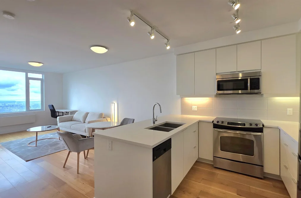 1505 9393 TOWER ROAD, Burnaby BC V5A 4Y8, Burnaby BC — Residential for Sale - Photo 2
