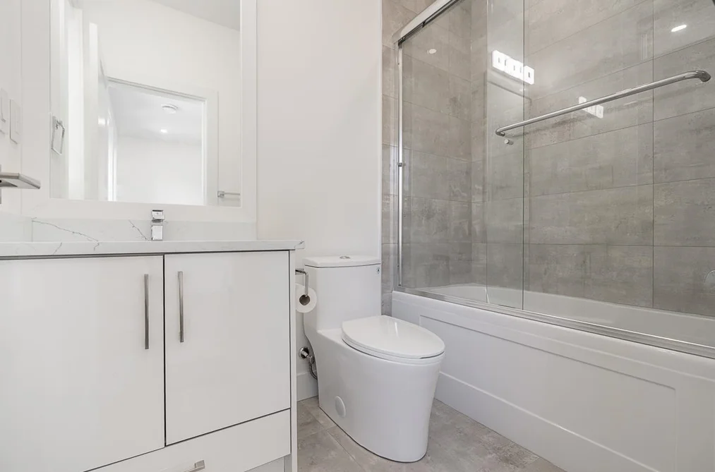 15051 63A AVENUE, Surrey, BC — Residential for Sale — Photo 22 of 35