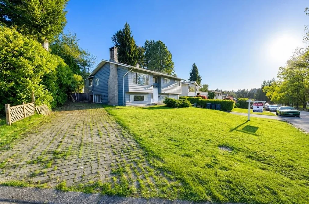15058 ROBIN CRESCENT, Surrey BC V3R 4X8, Surrey BC — Residential for Sale - Photo 2