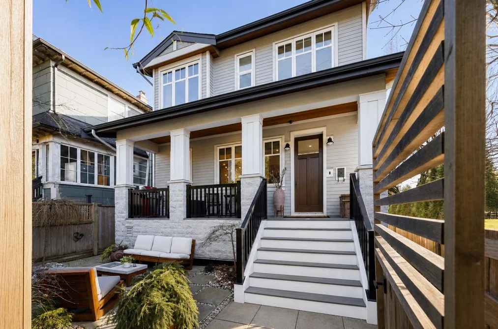 Half Duplex for sale at 1506 E 11th Avenue Vancouver British Columbia - MLS: R3156004