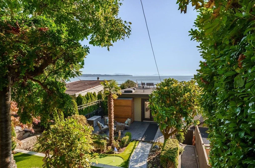 15068 Victoria Ave, White Rock, BC - MLS: R3174282
