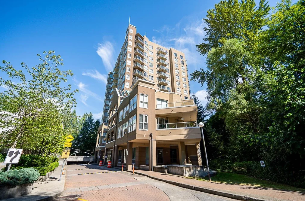 Condo for sale at 1508 9830 Whalley Boulevard Surrey British Columbia - MLS: R3141696