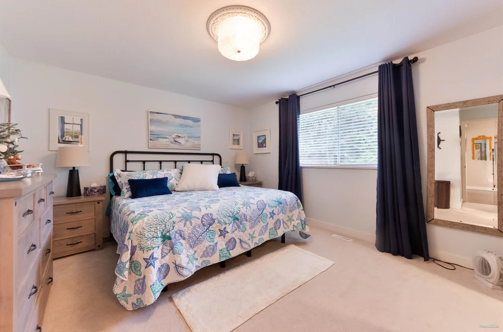 15089 19A Avenue, Surrey, BC - House for Sale - Photo 11 of 21 15089 19A Avenue, Surrey, BC - House for Sale - Photo 11 of 21