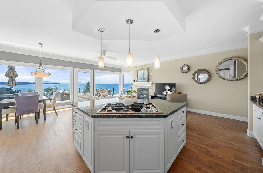 15094 ROYAL AVENUE, White Rock BC V4B 1L9, White Rock BC — Residential for Sale — Photo 14 of 40