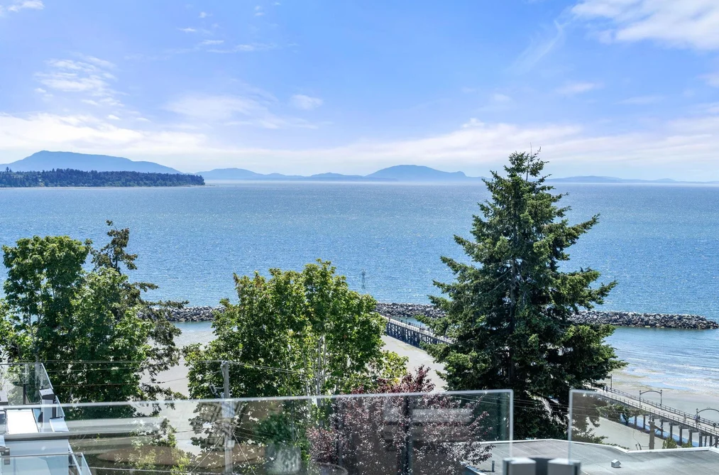 15094 ROYAL AVENUE, White Rock BC V4B 1L9, White Rock BC — Residential for Sale — Photo 4 of 40