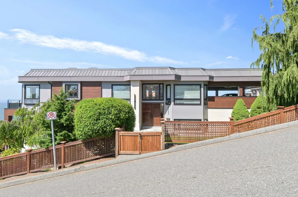 15095 ROYAL AVENUE, White Rock BC V4B 1M1, White Rock BC — Residential for Sale - Photo 2