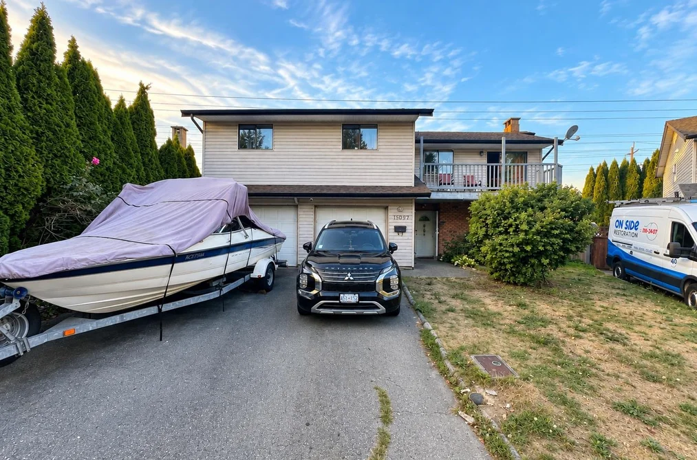 House for sale at 15097 95 Avenue Surrey British Columbia - MLS: R3161807