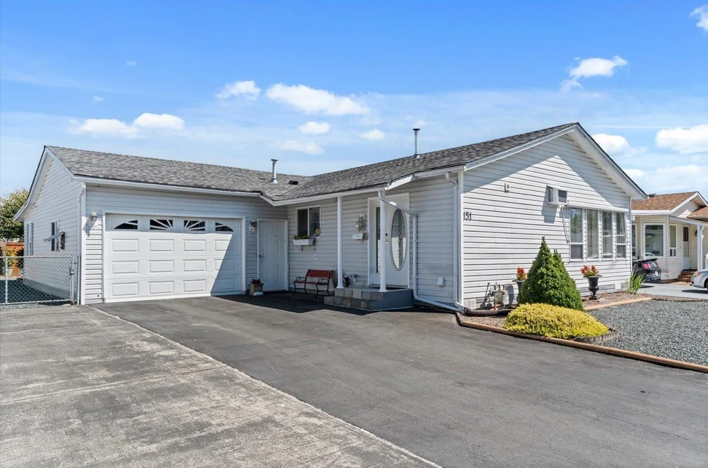 Manufactured Home for sale at 151 9055 Ashwell Road Chilliwack British Columbia - MLS: R3155332