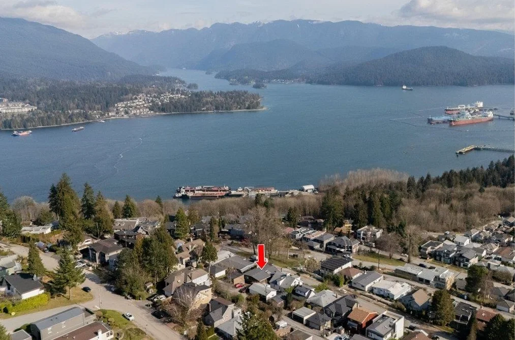 151 N HOLDOM AVENUE, Burnaby BC V5B 1K2, Burnaby BC — Residential for Sale - Photo 3