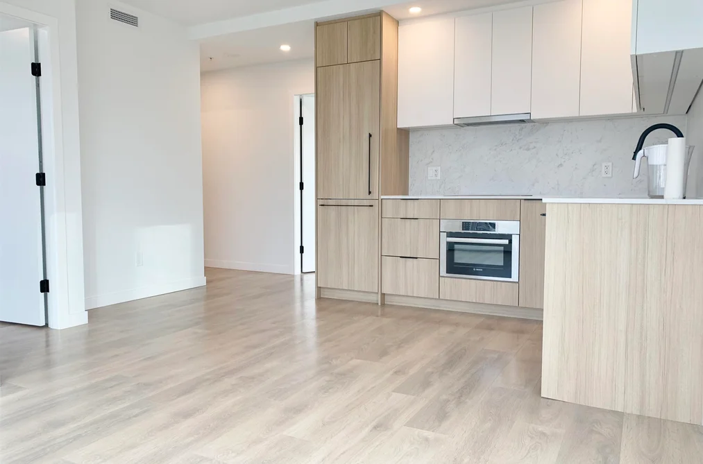 Condo for sale at 1511 13685 102 Avenue Surrey British Columbia - MLS: R3104348