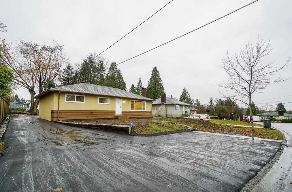 15144 CANARY DRIVE, Surrey BC V3R 4V5, Surrey BC — Residential for Sale — Photo 2 of 27